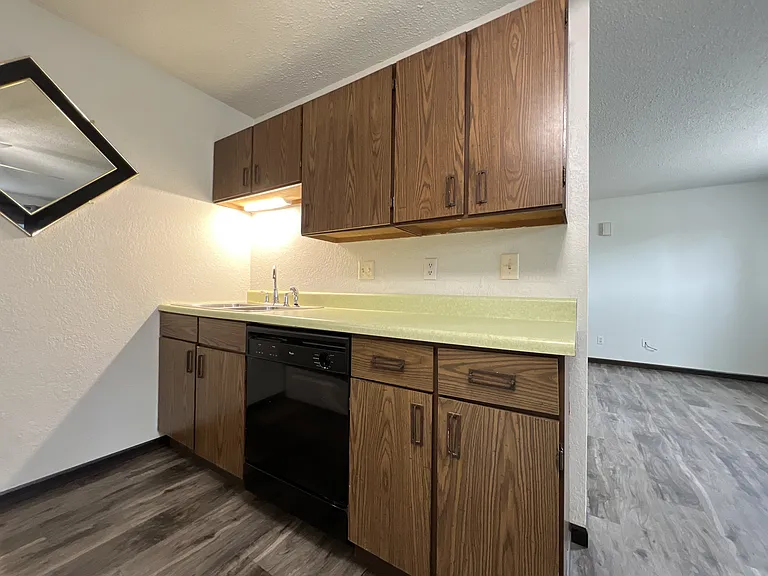 2900 Autumn Dr #103 — Photo 8
