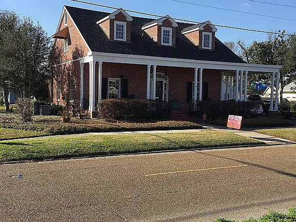 2nd image of 1156 Louisiana Ave