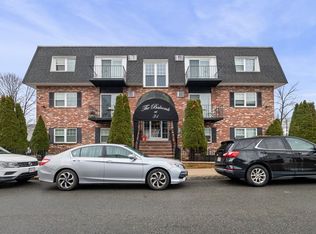 31 Symonds St APT 22, Salem, MA 01970