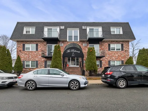 31 Symonds St APT 22, Salem, MA 01970