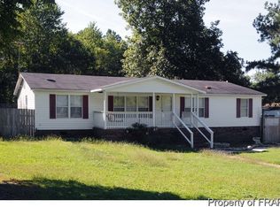 633 Dunrobin Dr, Raeford, NC 28376