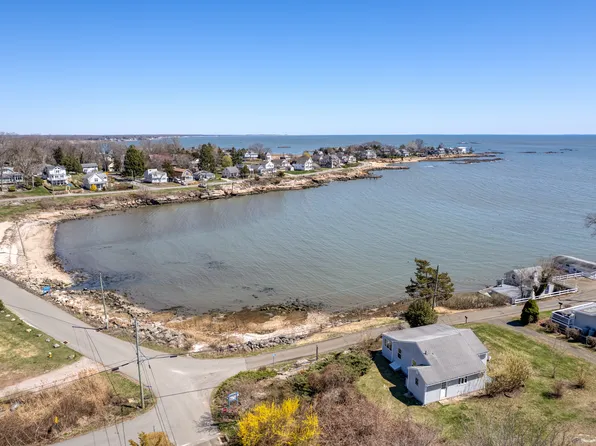 87 Daniel Avenue, Guilford, CT 06437