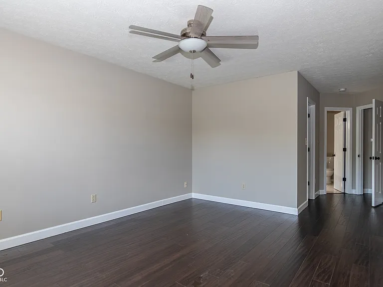 815 Tall Timber Dr — Photo 12