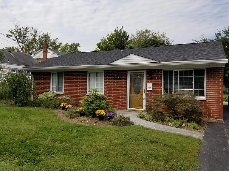 7943 Irwin Ave — Photo 1