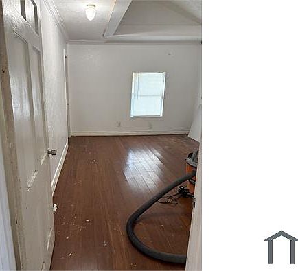 3rd image of 901 National Dr #1