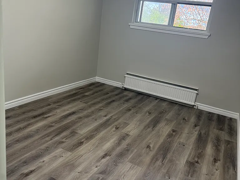 2808 Keele St — Photo 11