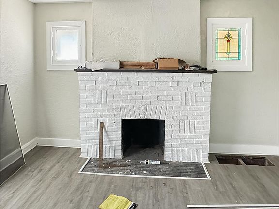 4th image of 6239 Evergreen Blvd