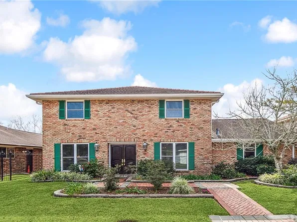 7600 Stoneleigh Dr, Harahan, LA 70123