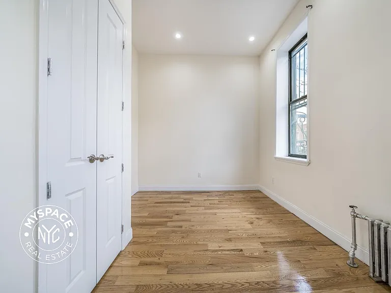 641 Saint Marks Ave #2D — Photo 4