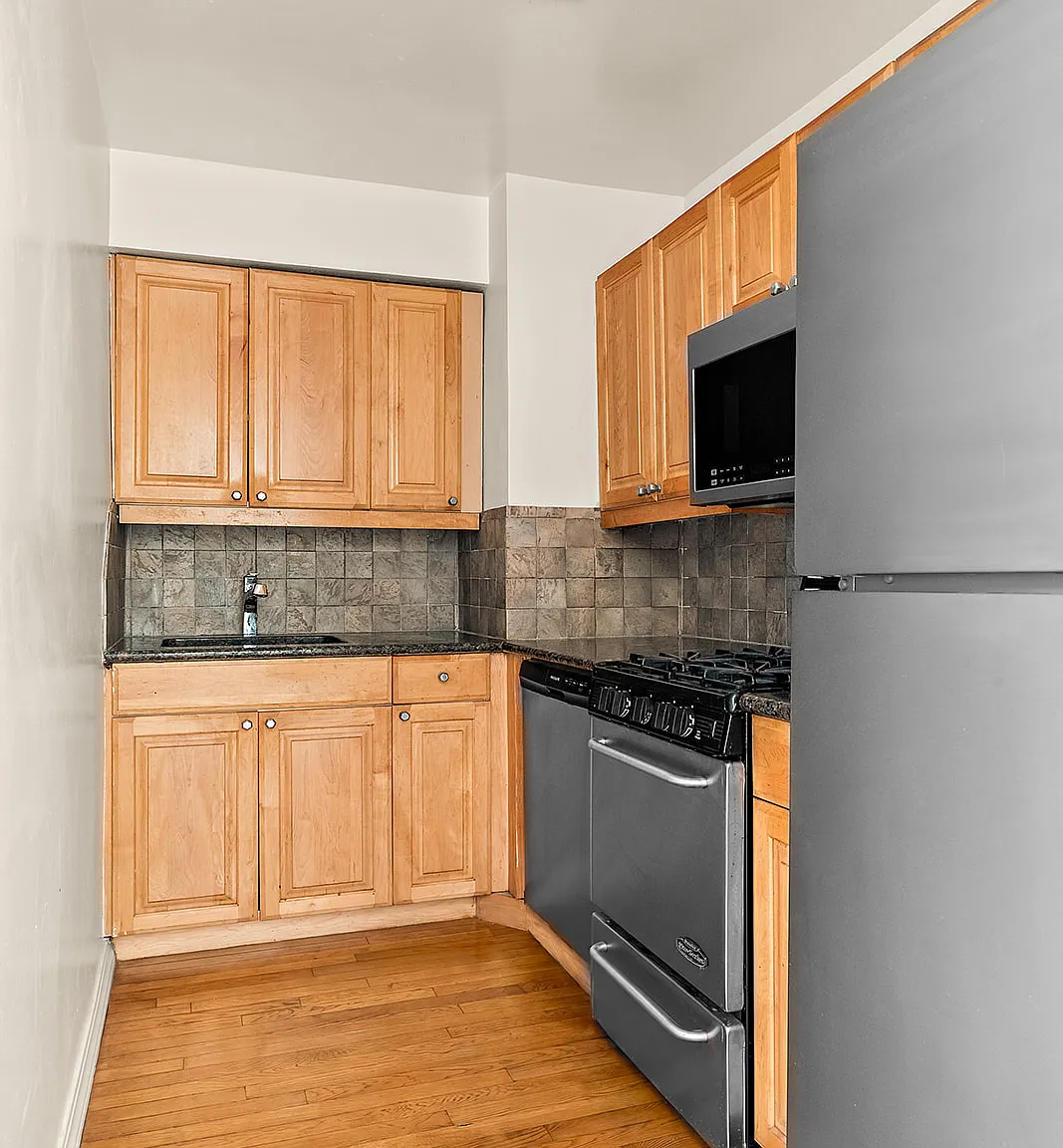 333 East 34th Street — Photo 3