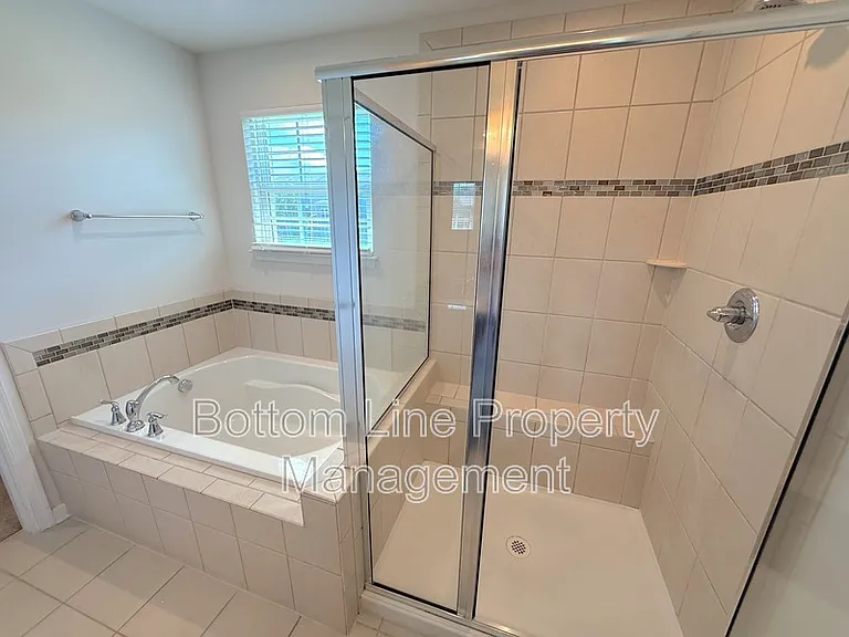 1524 Bailiff Ct SW — Photo 21