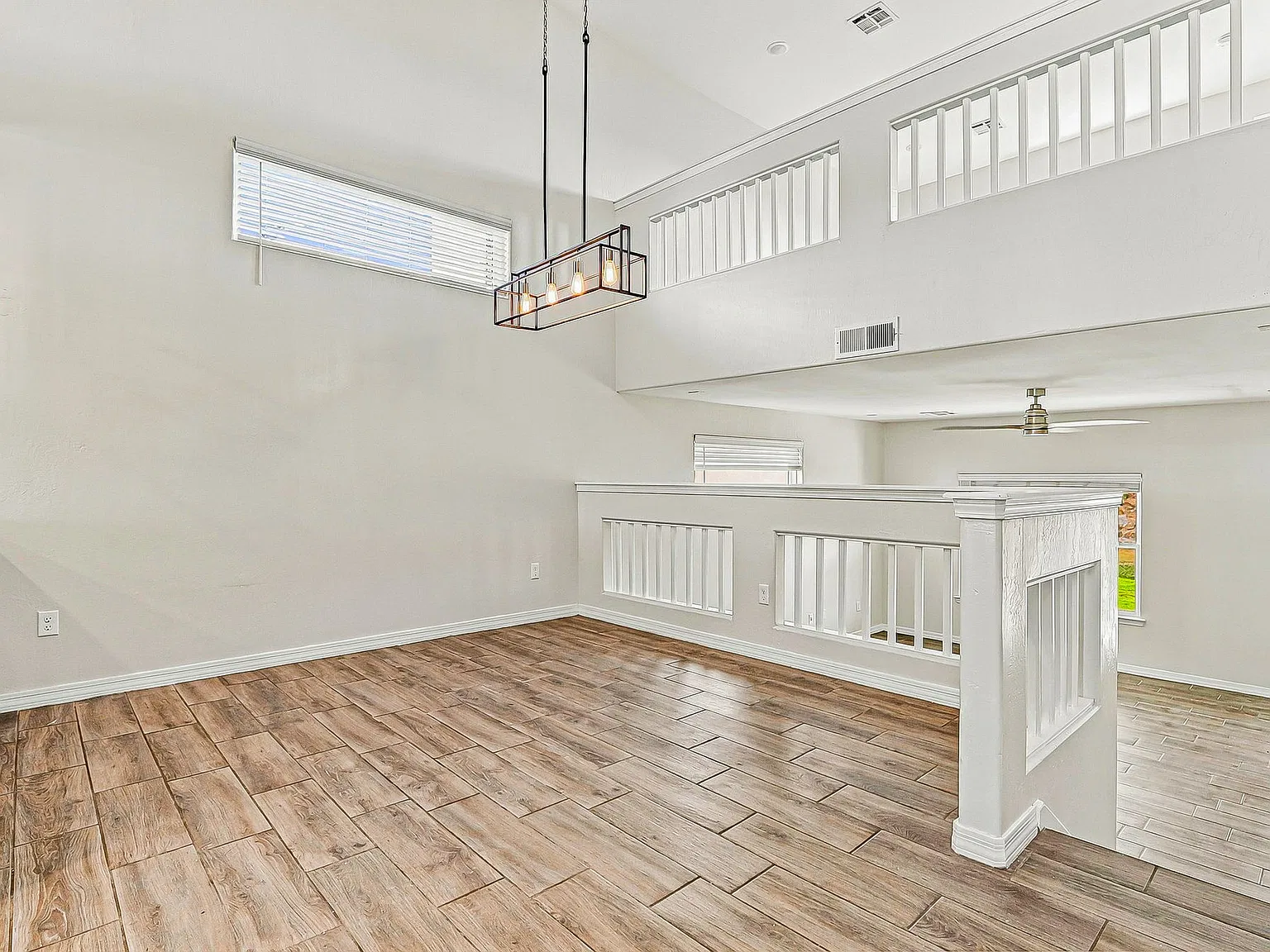 657 La Entrada Cir - 1 — Photo 4