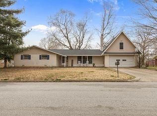 914 S 20th St, Rogers, AR 72758