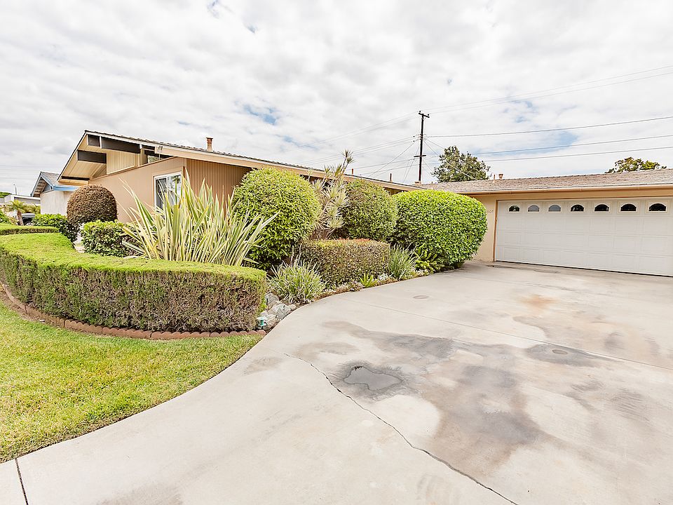 1st image of 5908 Los Encinos St
