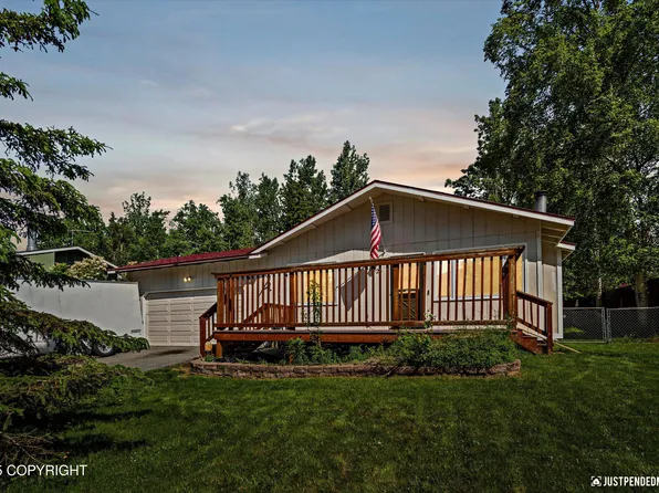 18727 1st St, Eagle River, AK 99577