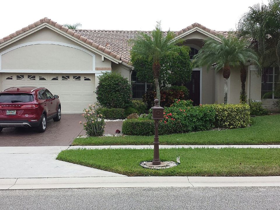 2nd image of 8560 Lawson Circle