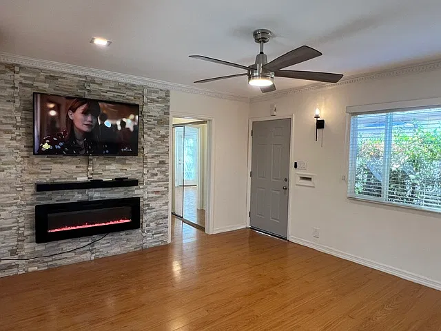 6079 Pickford St — Photo 1