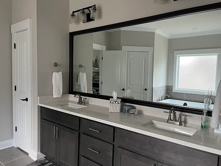 1050 Legend Dr — Photo 14