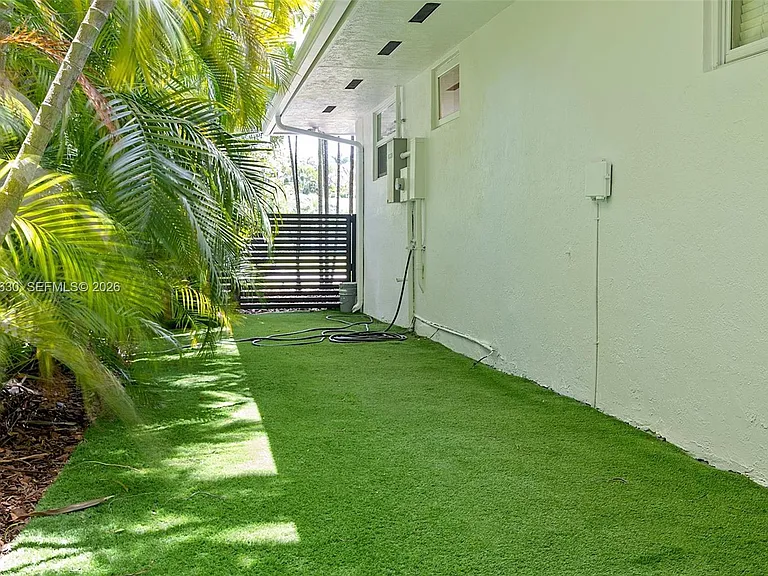 8745 SW 182nd Ter — Photo 54
