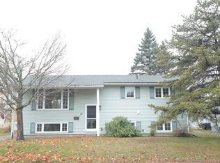 10 Morningside Dr, Moncton, NB E1G 1N8
