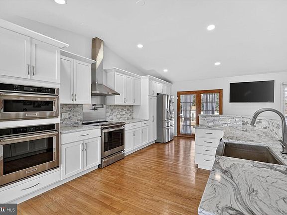 5th image of 2829 Vixen Ln