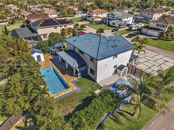 22690 SW 127th Ct, Miami, FL 33170