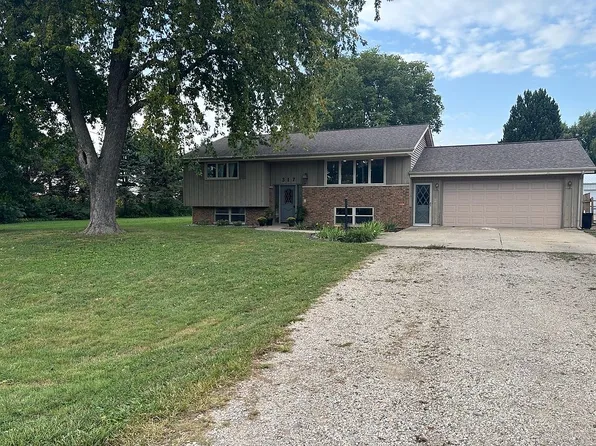 317 Myrtle St, Tremont, IL 61568