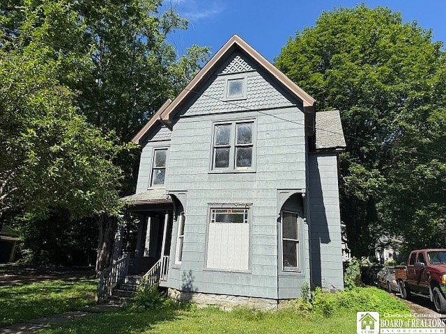 1st image of 21 Sturges St