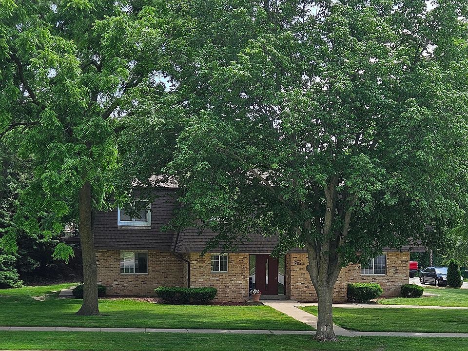 1st image of 1384 Meadowcreek Dr APT 1