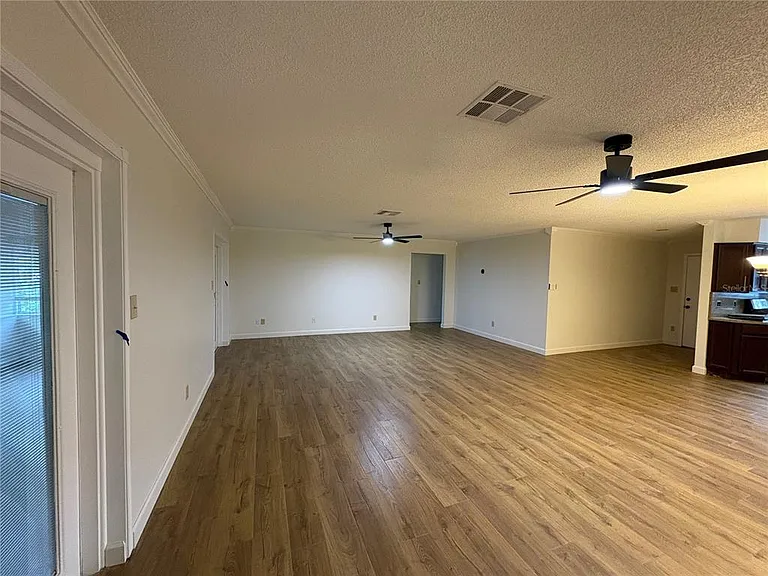 4824 Gallant Ln — Photo 19