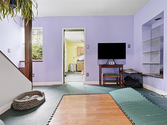 4th image of 1920 Harcum Way