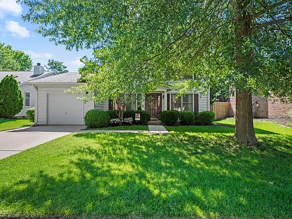 3rd image of 3304 Hunting Hills Dr