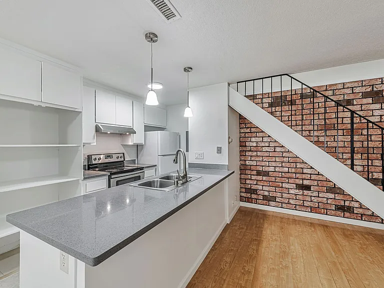 1359 Shawn Dr #2 — Photo 9
