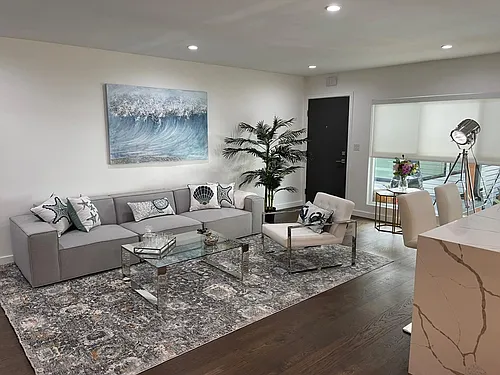 1267 N Laurel Ave #7 Photo 1