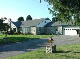 858 Bethlehem Rd, Catasauqua, PA 18032