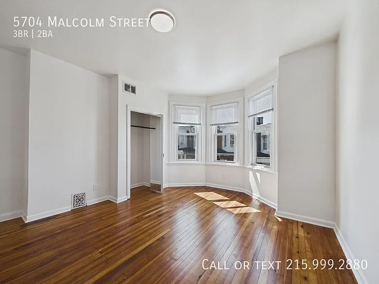 5704 Malcolm St — Photo 7