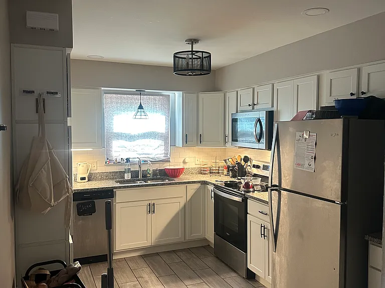 1725 Liberty Dr #1725 — Photo 7