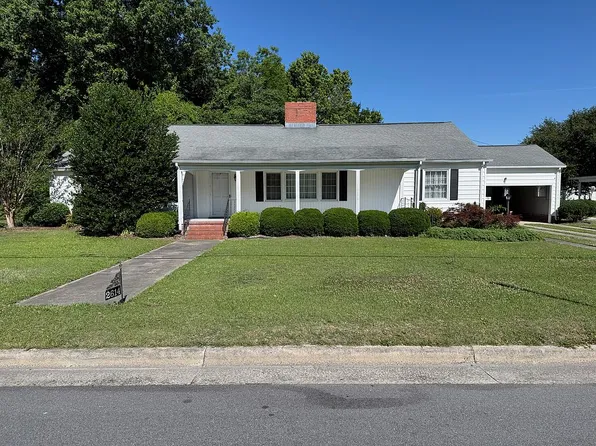 2614 Church St, Winterville, NC 28590