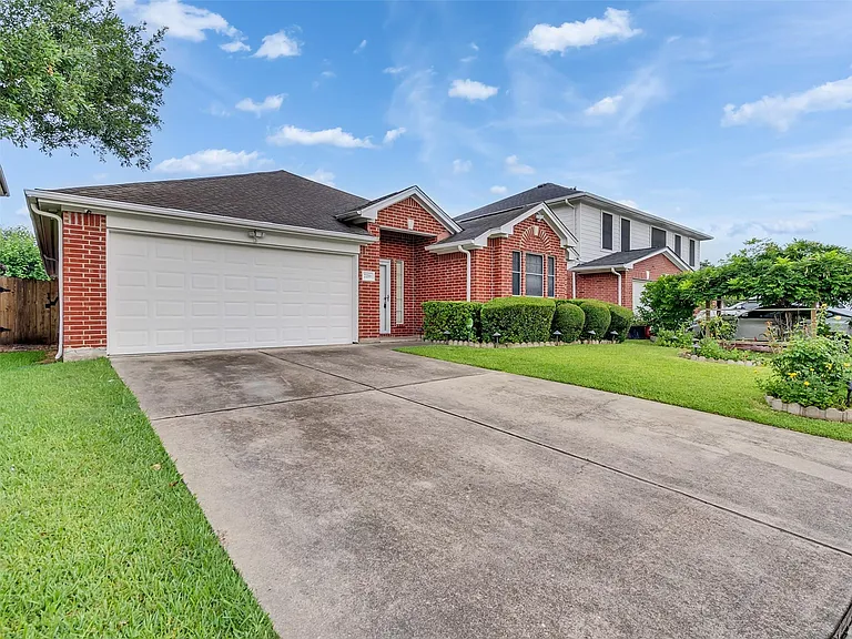 7211 Canda Ln — Photo 3