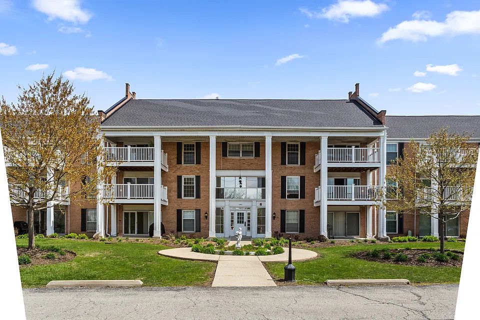 1st image of 5501 Carriageway Dr APT 112