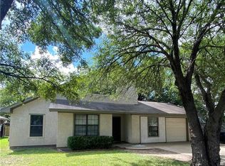 1100 Bayou Woods Dr, College Station, TX 77840