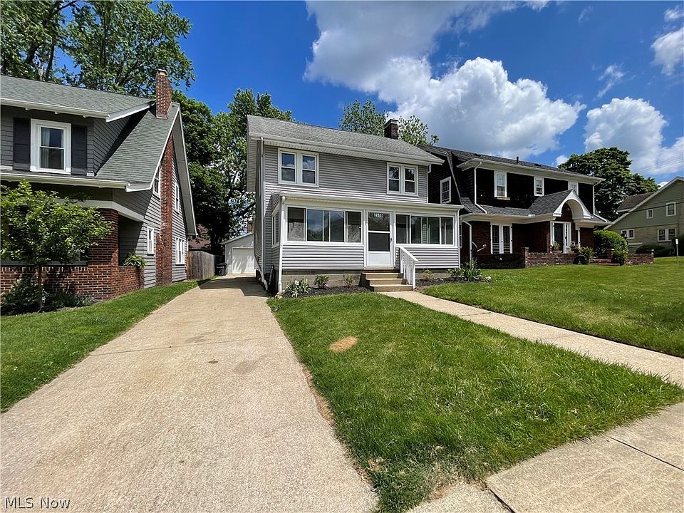 1st image of 2509 Whitelaw St