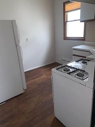 1st image of 17 Sylvia St APT 2R