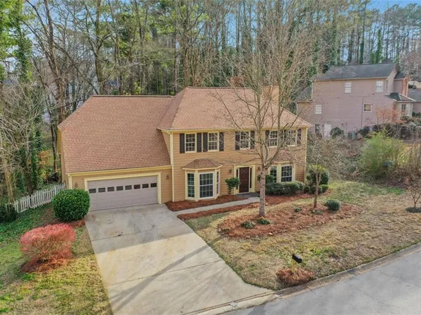1429 Christiana Dr, Lawrenceville, GA 30043