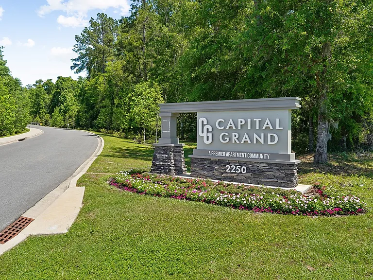 Capital Grand — Photo 52