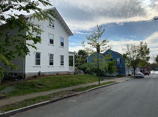 40 Washington St, Warren, RI 02885