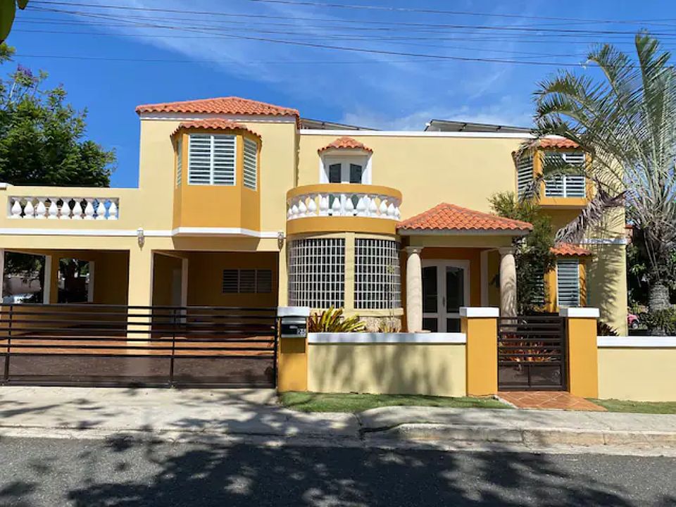 This home is a family home nestled in a charming little town, perfect for creating and cherishing family memories.
