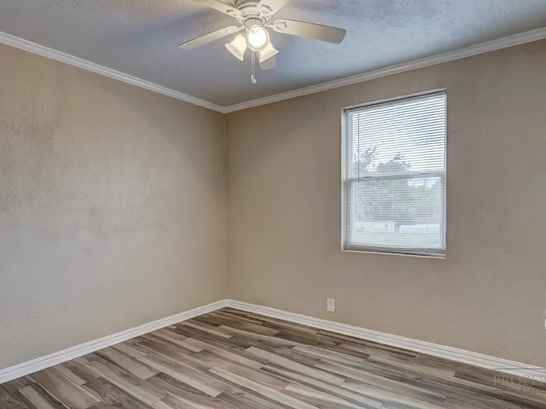 3131 N May Ave — Photo 6