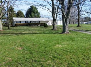 1141 E 650th St, Paris, IL 61944