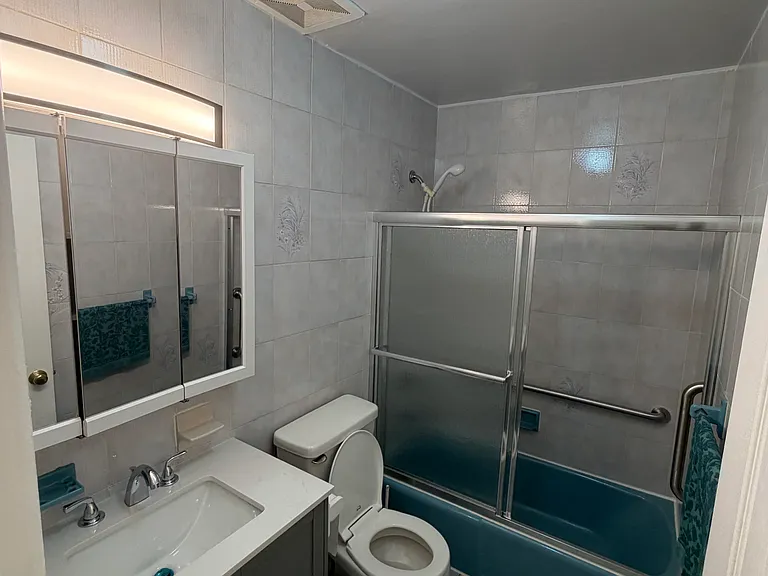 2735 Cropsey Ave #2 — Photo 13
